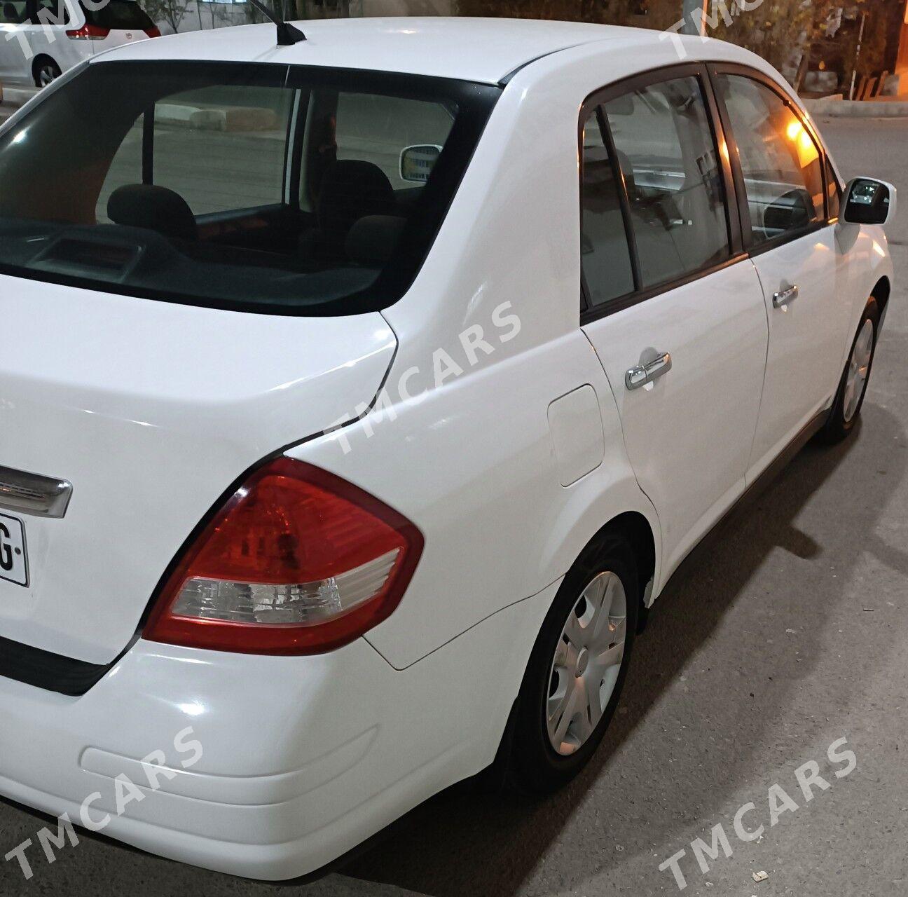 Nissan Versa 2010 - 118 000 TMT - Ашхабад - img 5