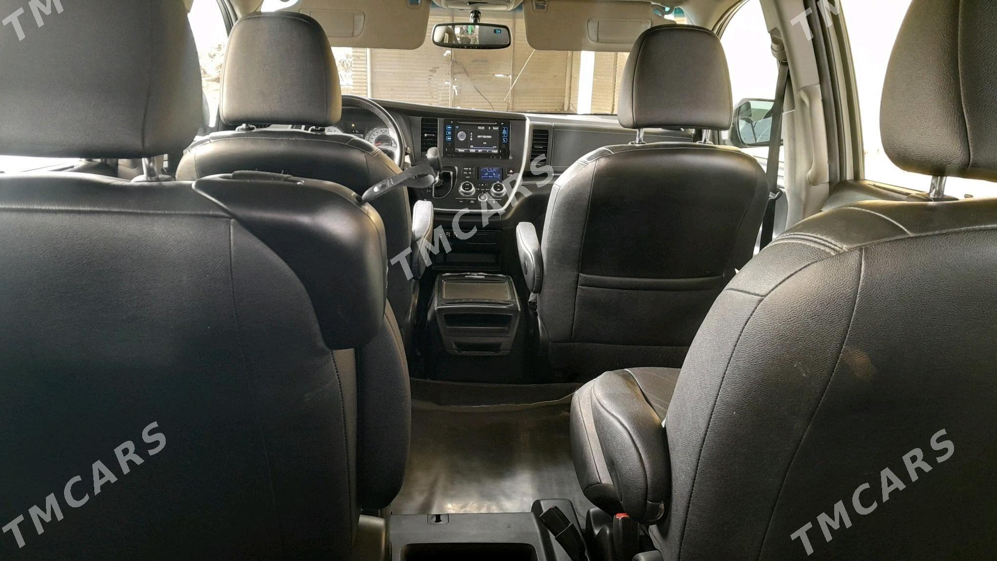 Toyota Sienna 2017 - 360 000 TMT - Türkmenabat - img 3