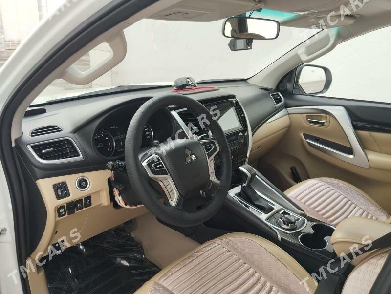 Mitsubishi Montero Sport 2019 - 360 000 TMT - Aşgabat - img 8