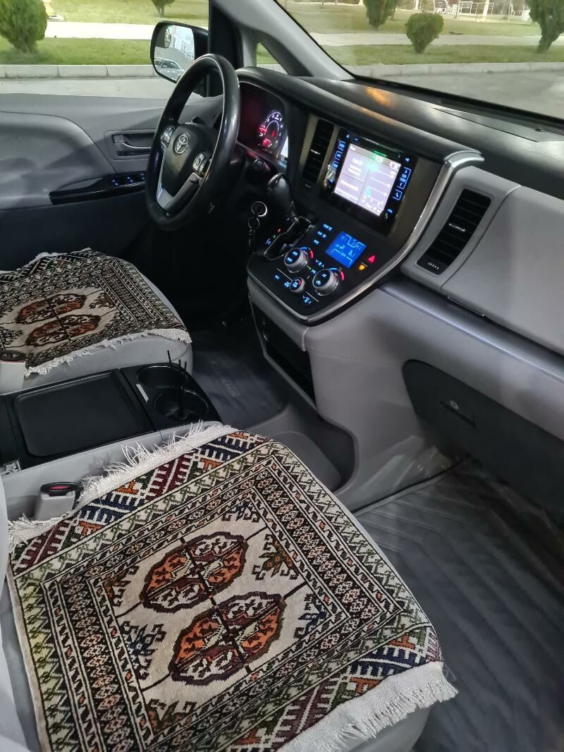 Toyota Sienna 2018 - 339 000 TMT - Aşgabat - img 3