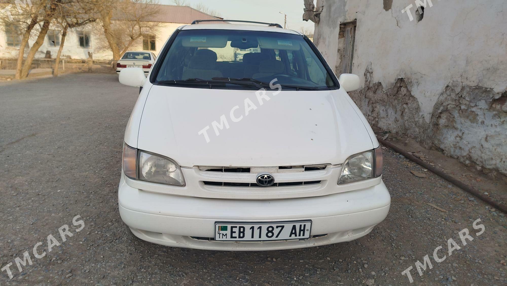 Toyota Sienna 2000 - 140 000 TMT - Tejen - img 5