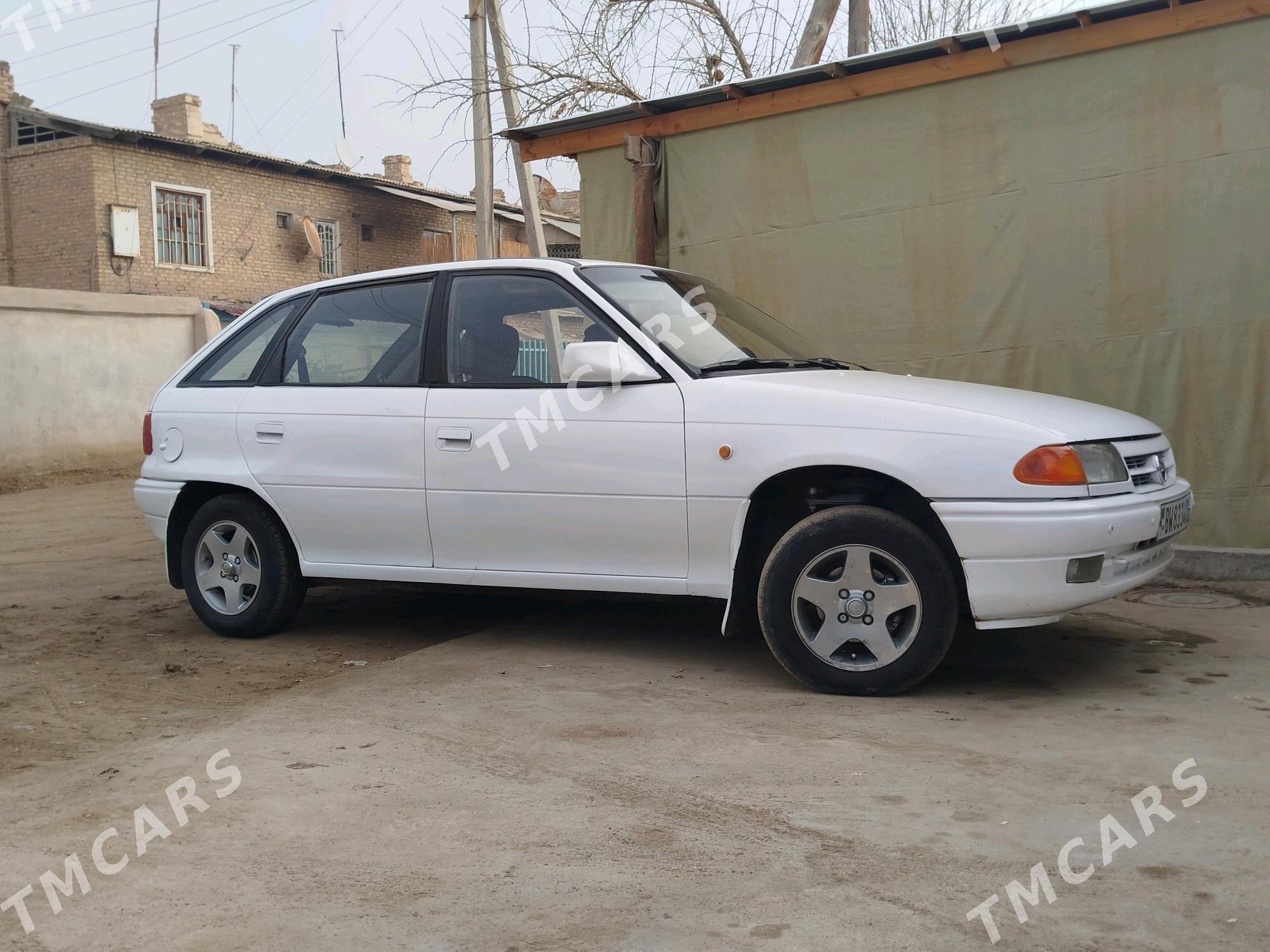 Opel Astra 1992 - 35 000 TMT - Дашогуз - img 4