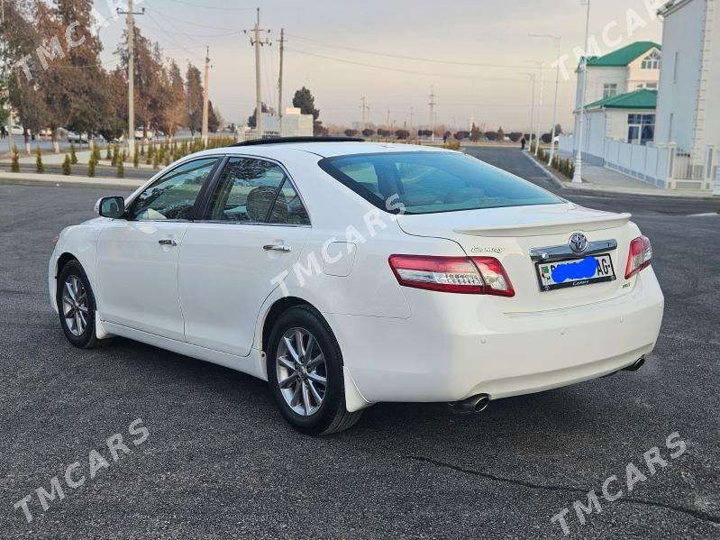 Toyota Camry 2011 - 185 000 TMT - Мир 2 - img 2