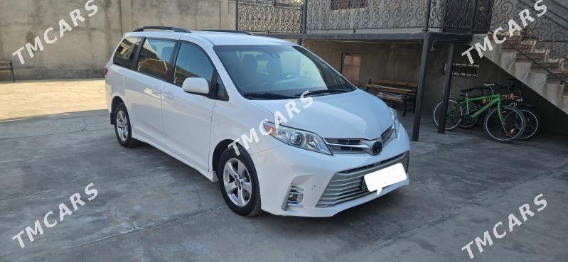 Toyota Sienna 2019 - 360 000 TMT - Baýramaly - img 4