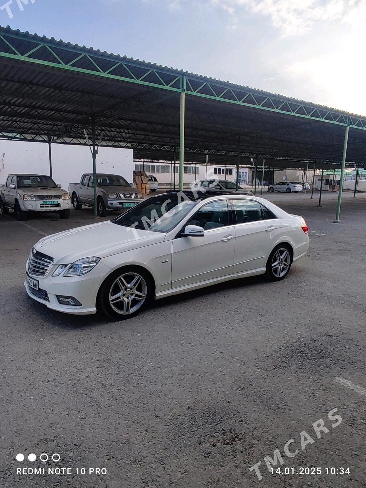 Mercedes-Benz E350 2011 - 300 000 TMT - Bedew - img 2