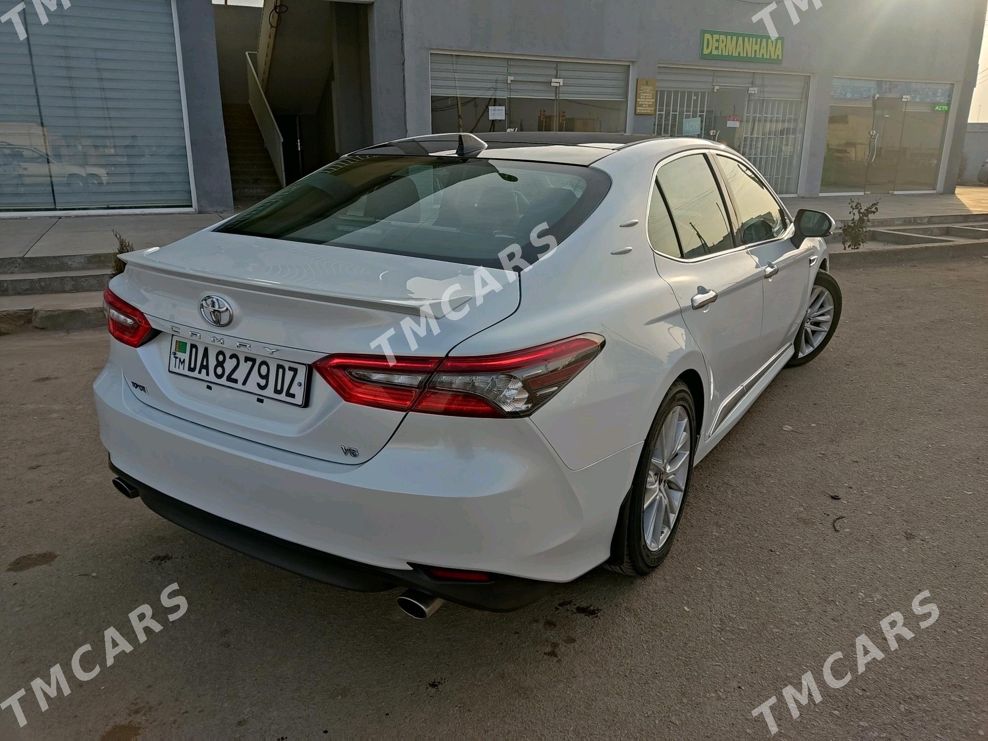 Toyota Camry 2021 - 440 000 TMT - Дашогуз - img 4