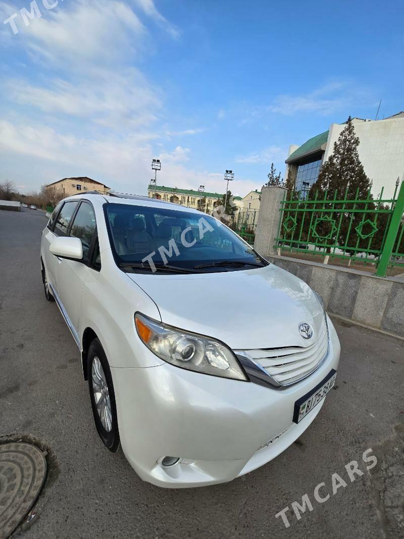 Toyota Sienna 2016 - 385 000 TMT - Aşgabat - img 3