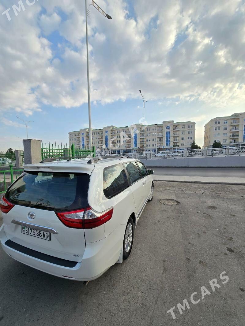 Toyota Sienna 2016 - 385 000 TMT - Aşgabat - img 5