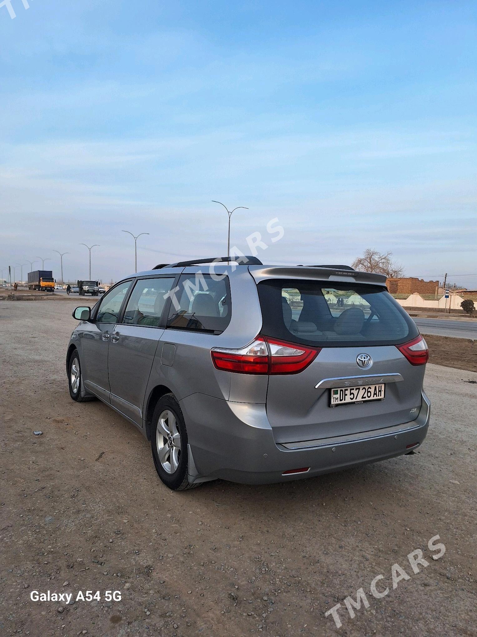 Toyota Sienna 2015 - 290 000 TMT - Tejen - img 3