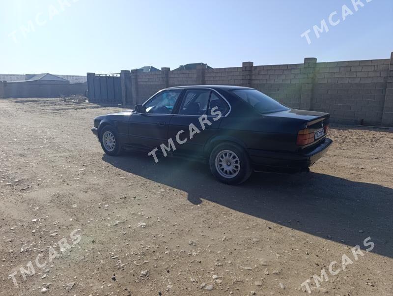 BMW 525 1990 - 30 000 TMT - Hazar - img 3