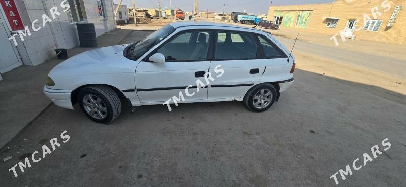 Opel Astra 1992 - 35 000 TMT - Wekilbazar - img 4