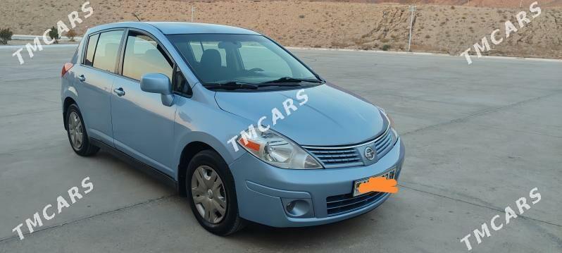 Nissan Versa 2011 - 98 000 TMT - Балканабат - img 4