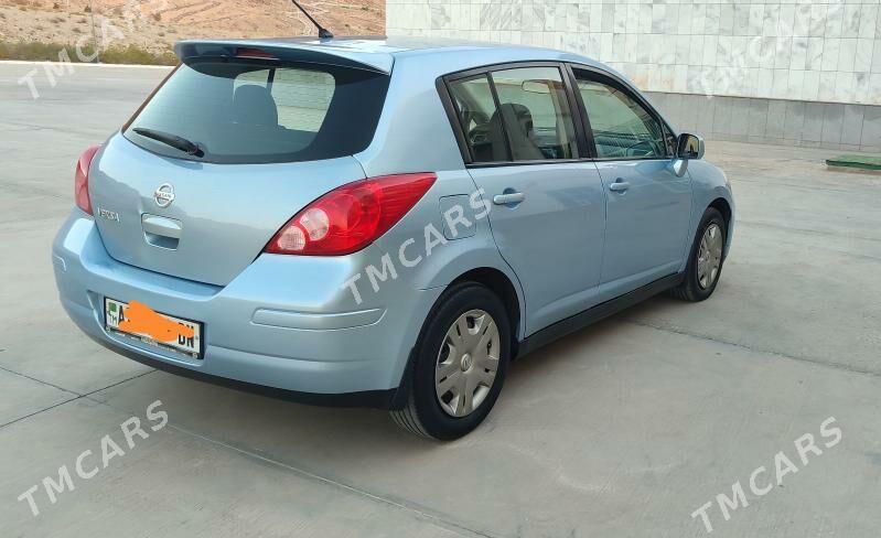 Nissan Versa 2011 - 98 000 TMT - Балканабат - img 5