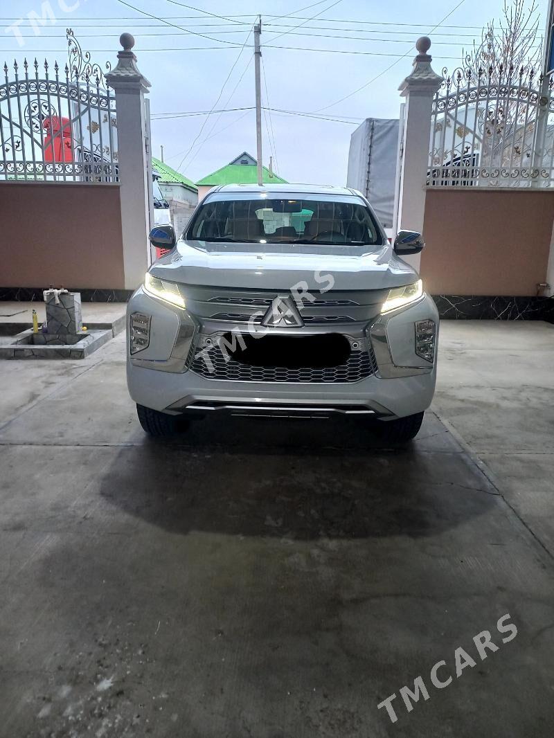 Mitsubishi Pajero 2020 - 460 000 TMT - Aşgabat - img 2