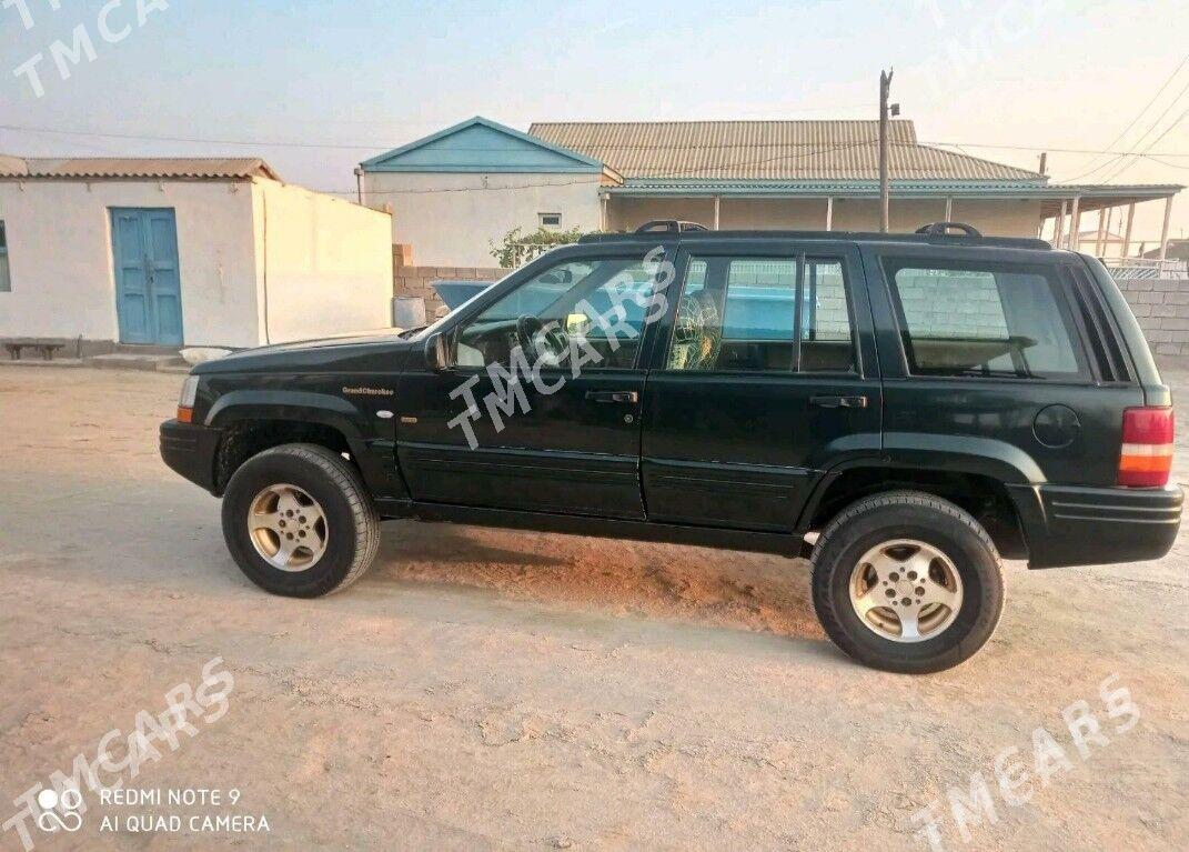 Jeep Grand Cherokee 1997 - 45 000 TMT - Эсенгулы - img 2