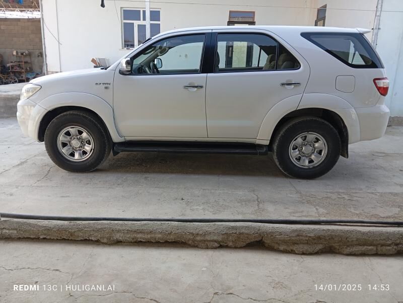 Toyota Fortuner 2012 - 280 000 TMT - Бахарден - img 3