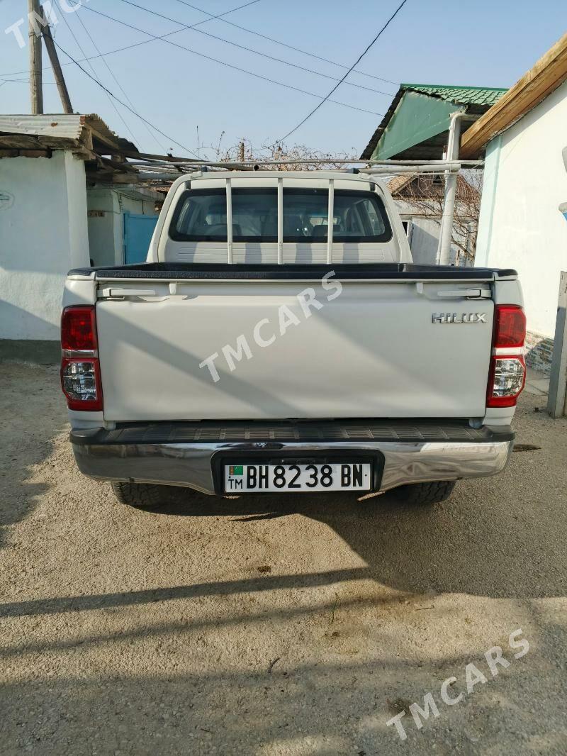 Toyota Hilux 2008 - 260 000 TMT - Balkanabat - img 3