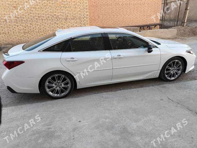 Toyota Avalon 2019 - 490 000 TMT - Чарджоу - img 4