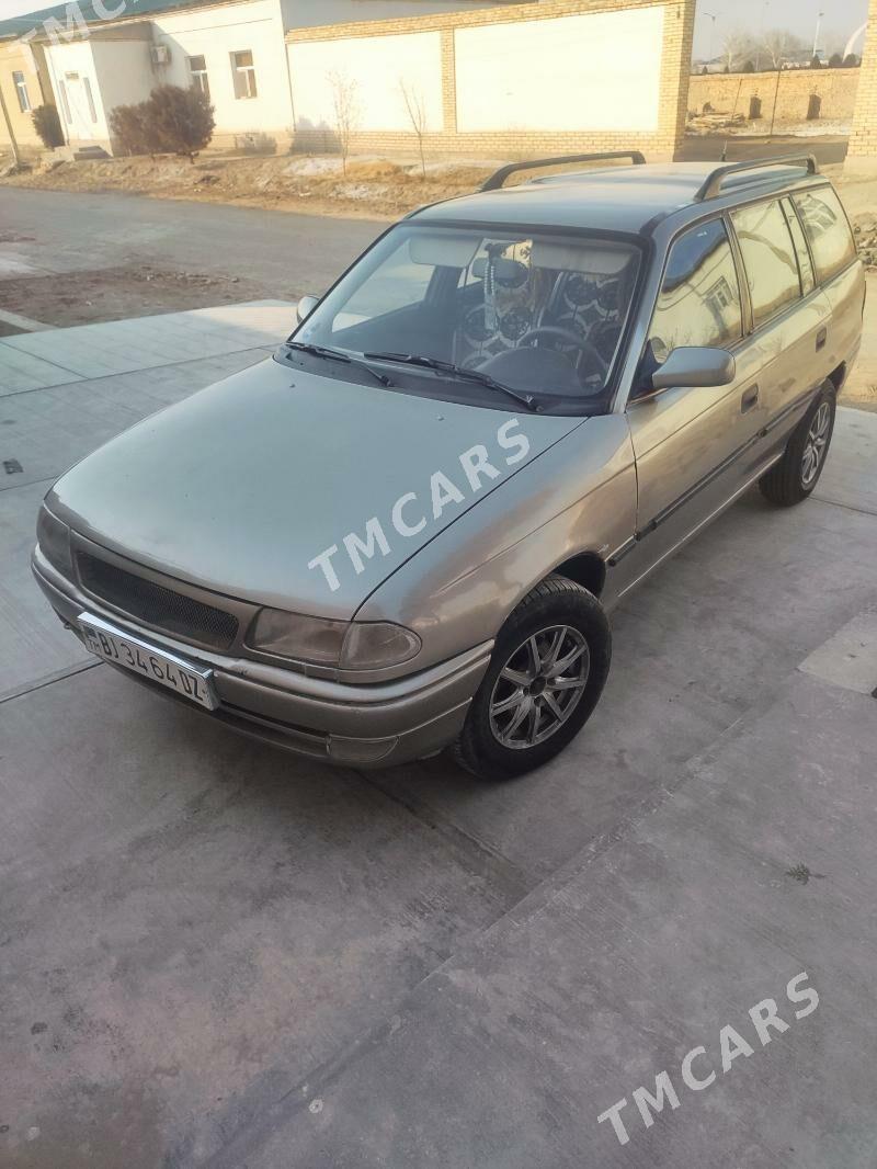 Opel Astra 1996 - 43 000 TMT - Шабатский этрап - img 3