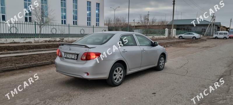 Toyota Corolla 2010 - 135 000 TMT - Дашогуз - img 4