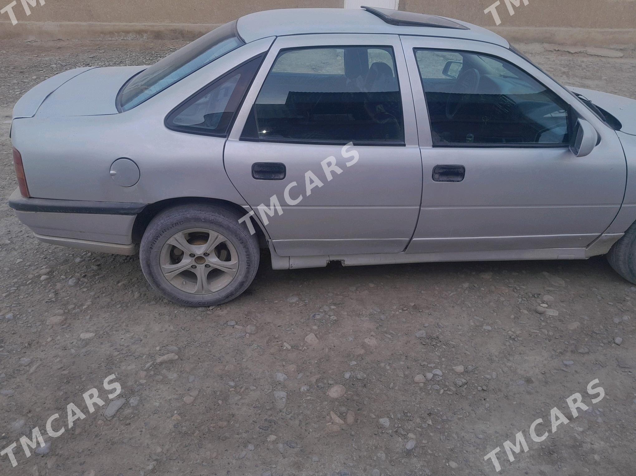 Opel Vectra 1990 - 22 000 TMT - Kaka - img 2