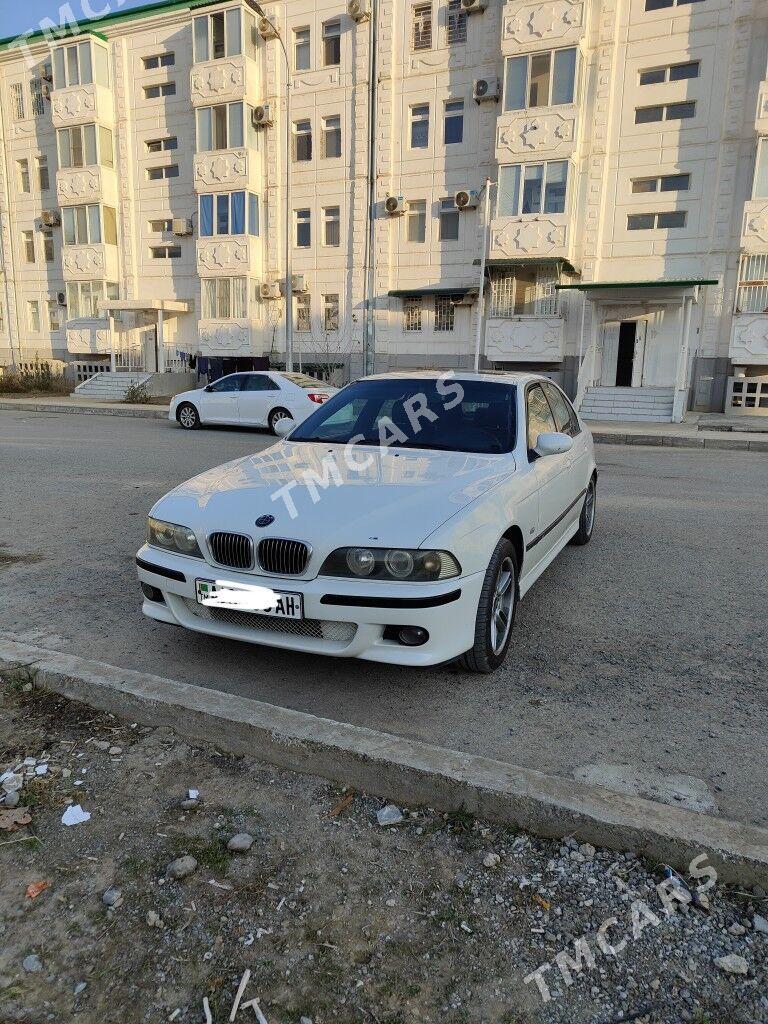 BMW 528 2002 - 102 000 TMT - Aşgabat - img 3