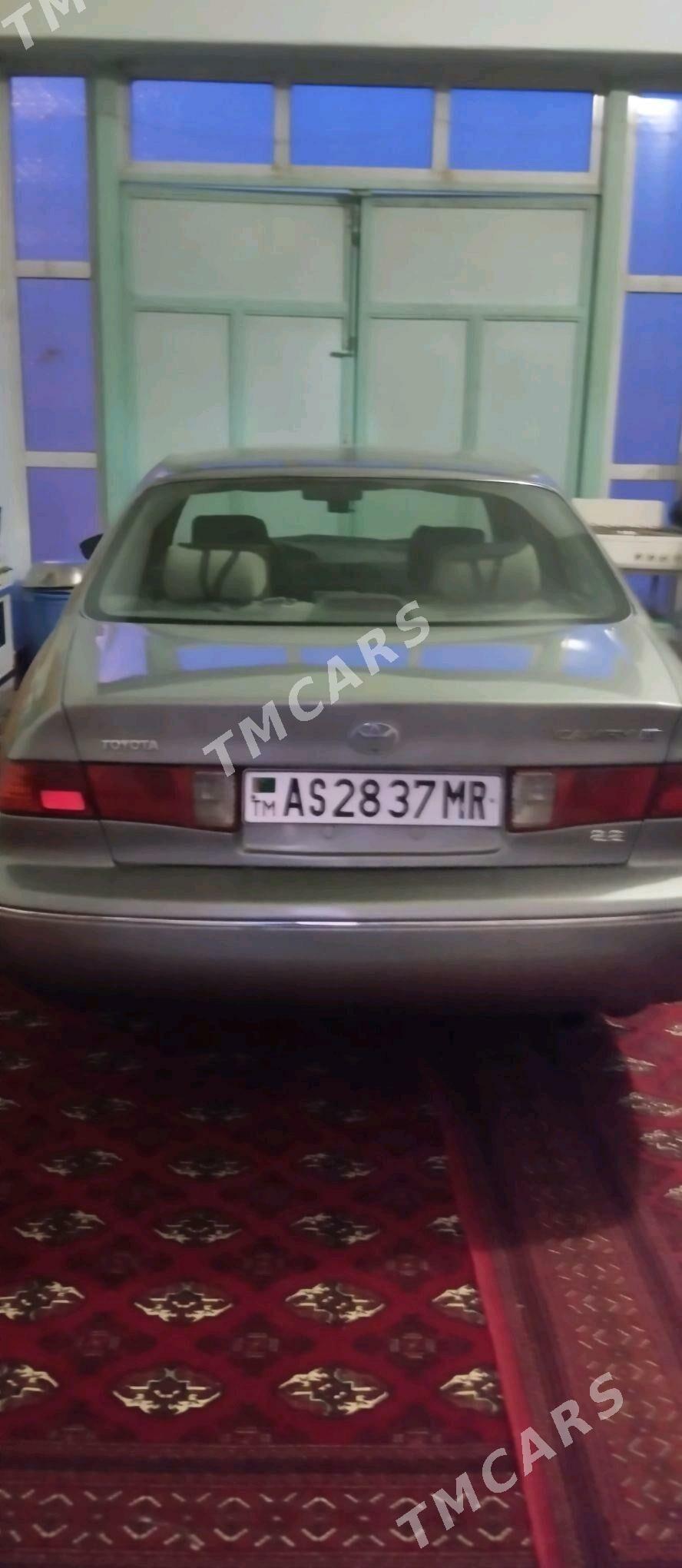 Toyota Camry 2001 - 112 000 TMT - Векильбазар - img 4