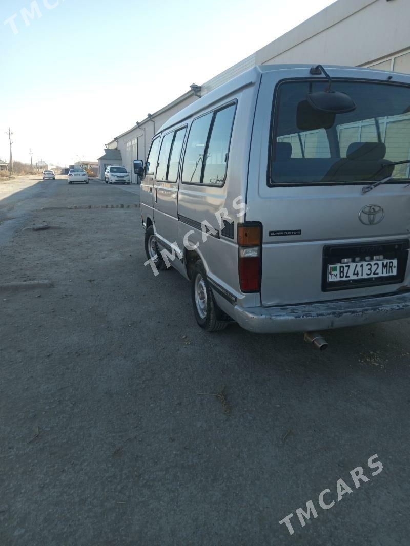 Toyota Hiace 1989 - 30 000 TMT - Сакарчага - img 5