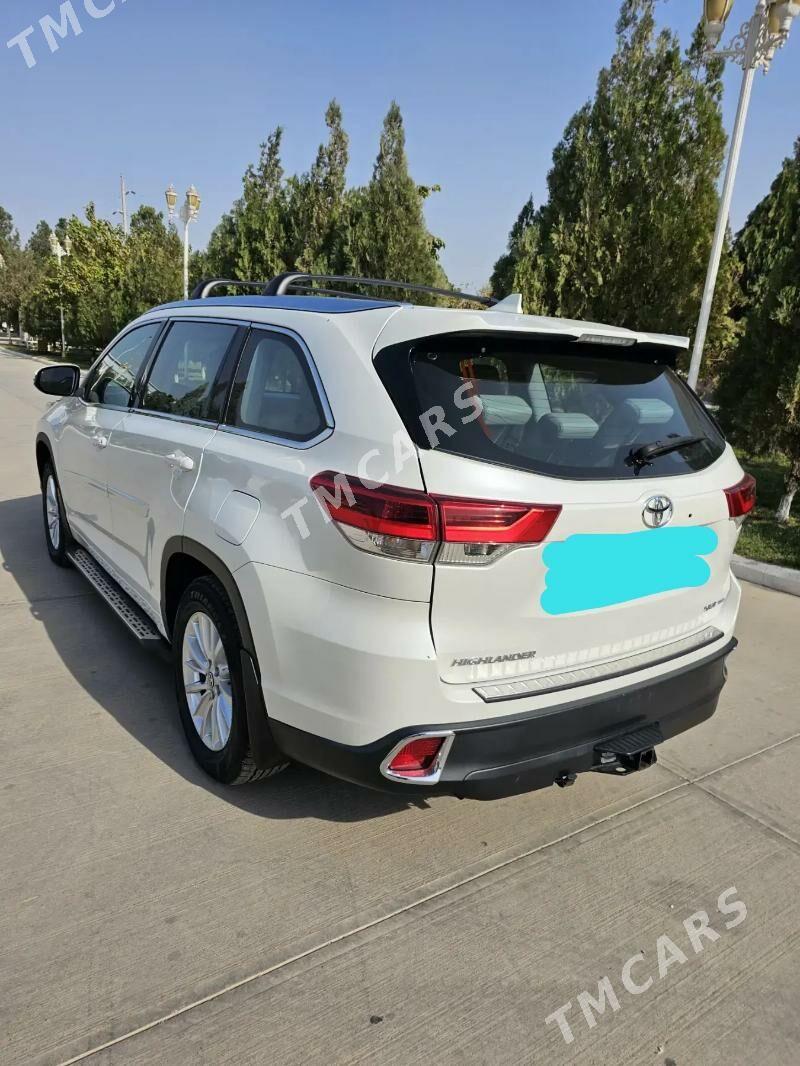 Toyota Highlander 2018 - 450 000 TMT - Мары - img 2