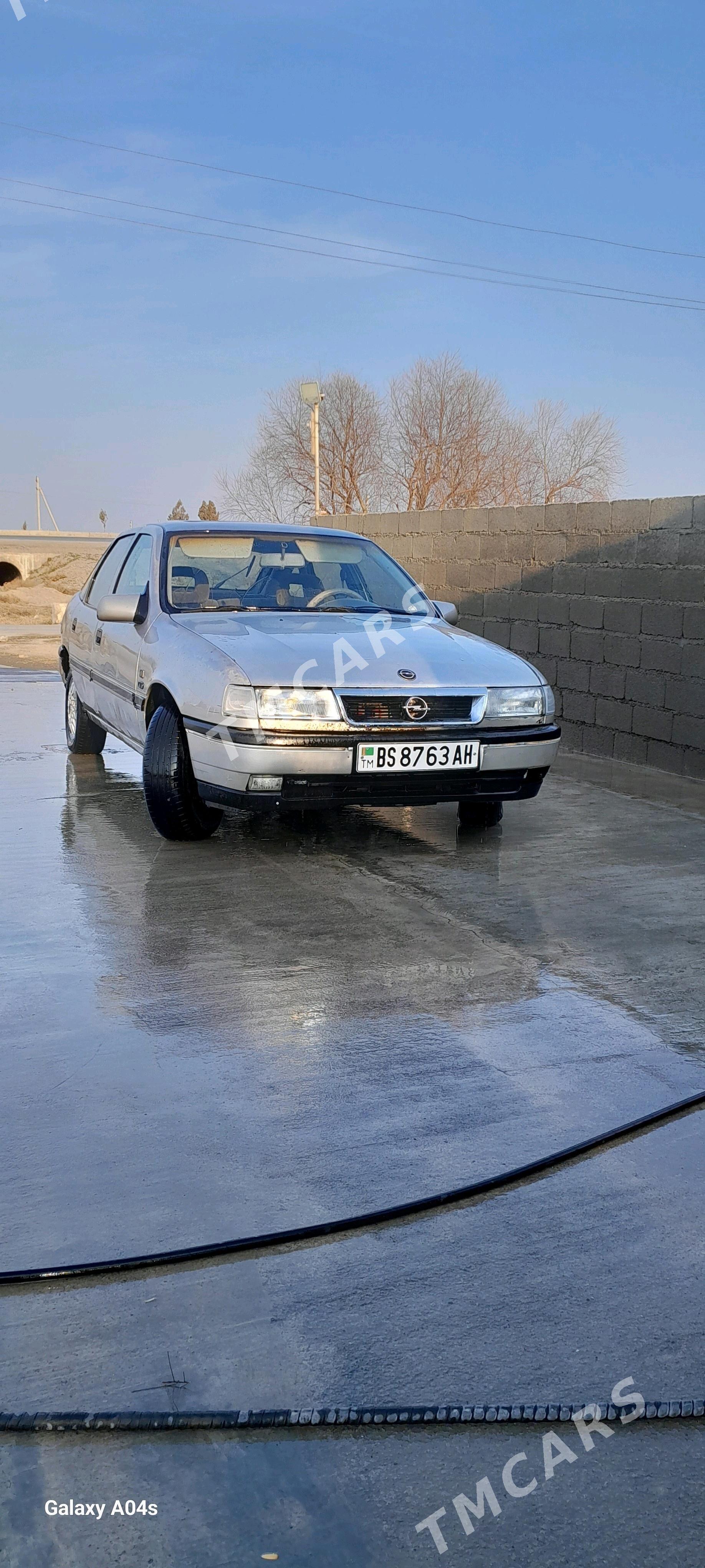 Opel Vectra 1992 - 23 000 TMT - Bäherden - img 3