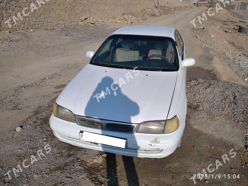 Toyota Carina 1995 - 55 000 TMT - Магданлы - img 2