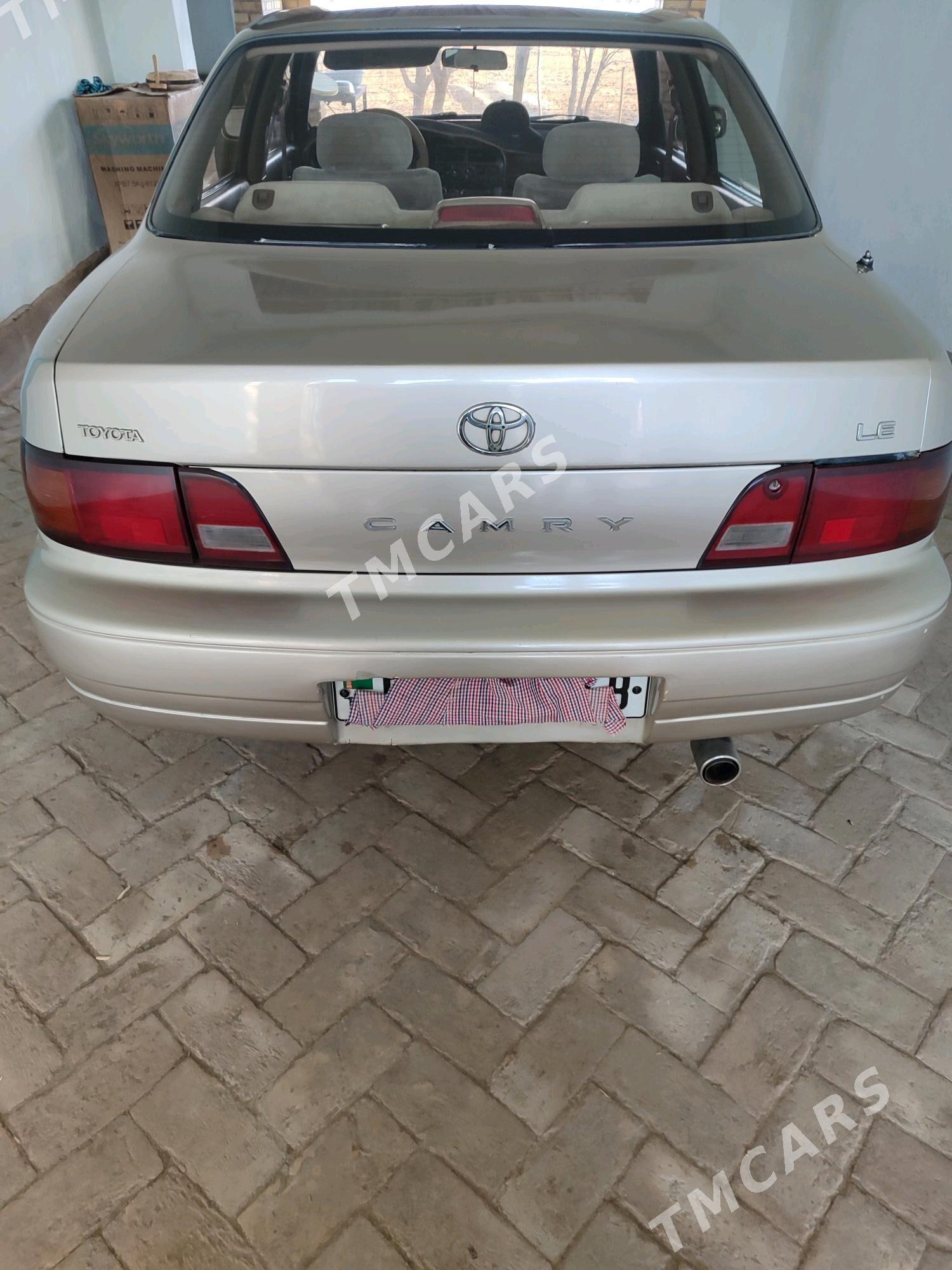 Toyota Camry 1993 - 80 000 TMT - Kerki - img 3