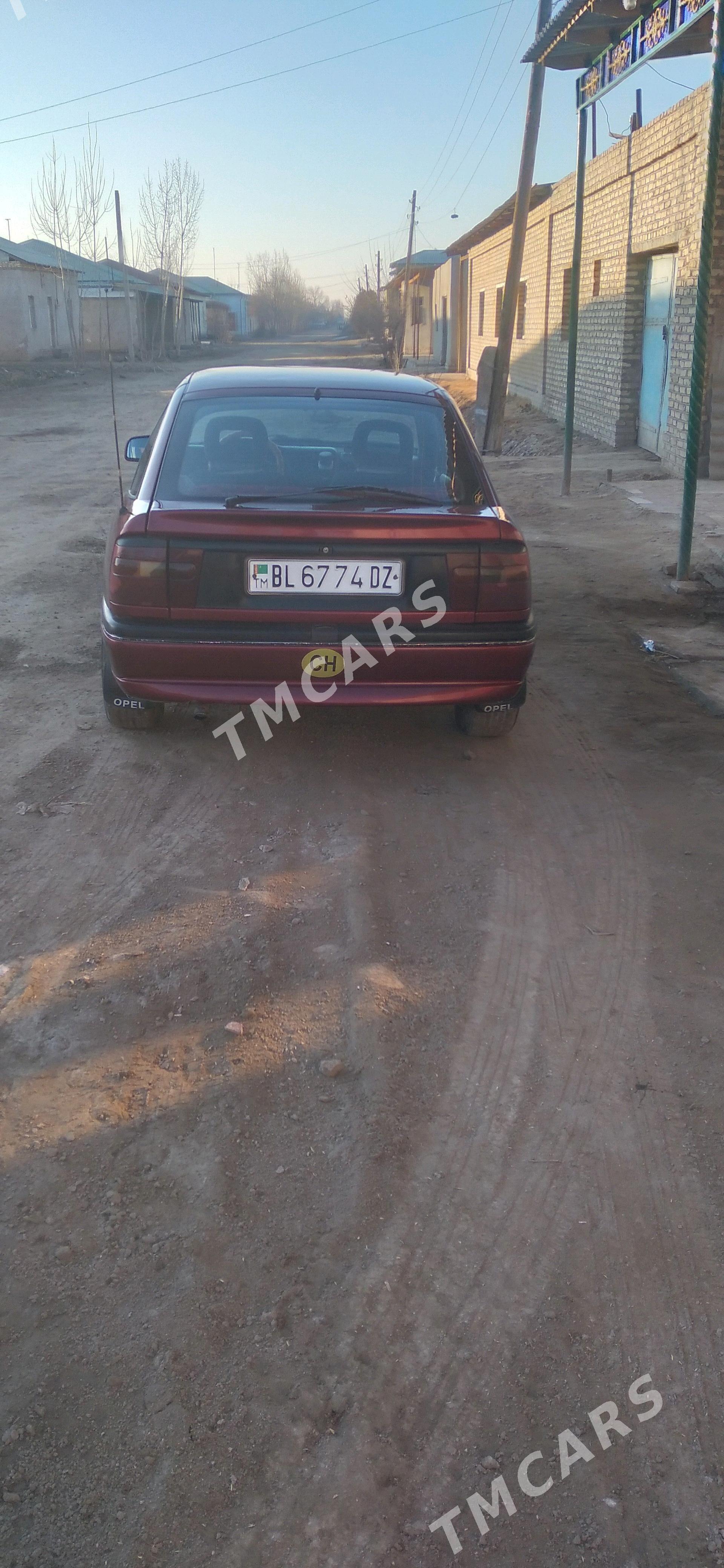 Opel Astra 1995 - 30 000 TMT - Şabat etr. - img 2