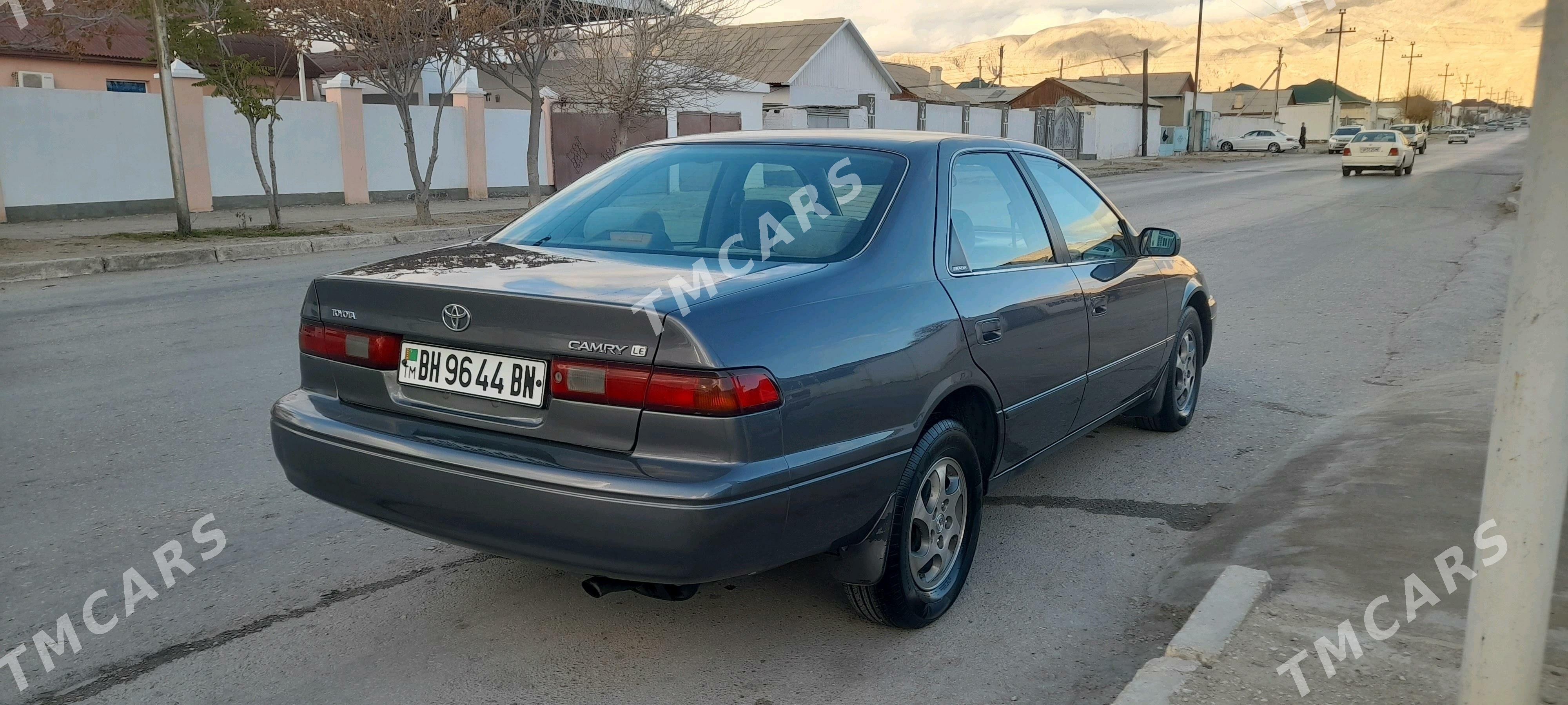 Toyota Camry 1999 - 105 000 TMT - Балканабат - img 5