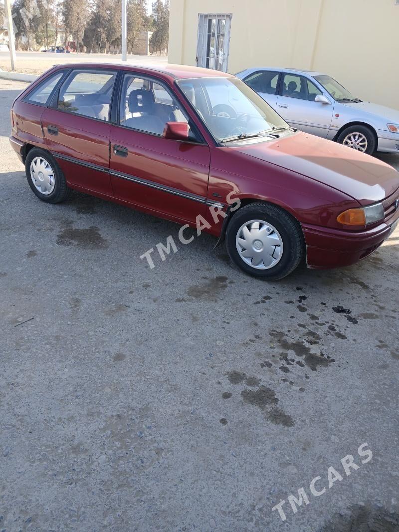 Opel Astra 1992 - 33 000 TMT - Сакар - img 2