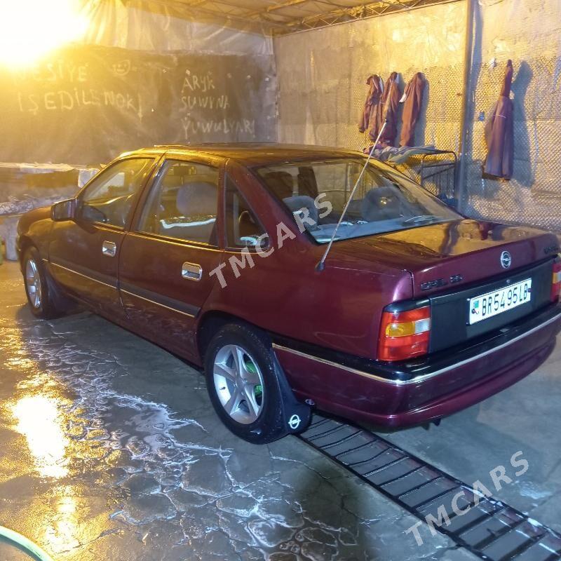 Opel Vectra 1990 - 30 000 TMT - Farap - img 2