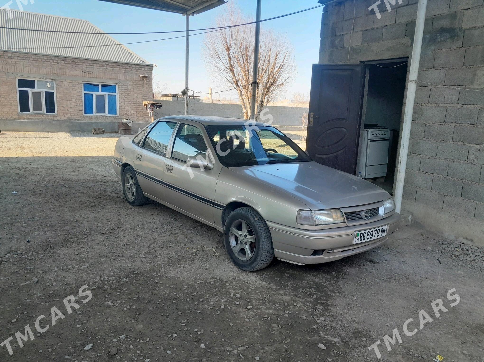 Opel Vectra 1992 - 20 000 TMT - Бахарден - img 4