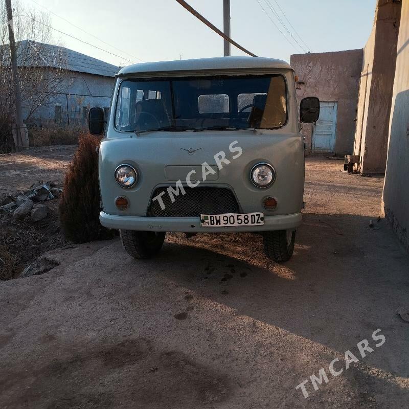 UAZ 469 2000 - 30 000 TMT - Gurbansoltan Eje - img 2