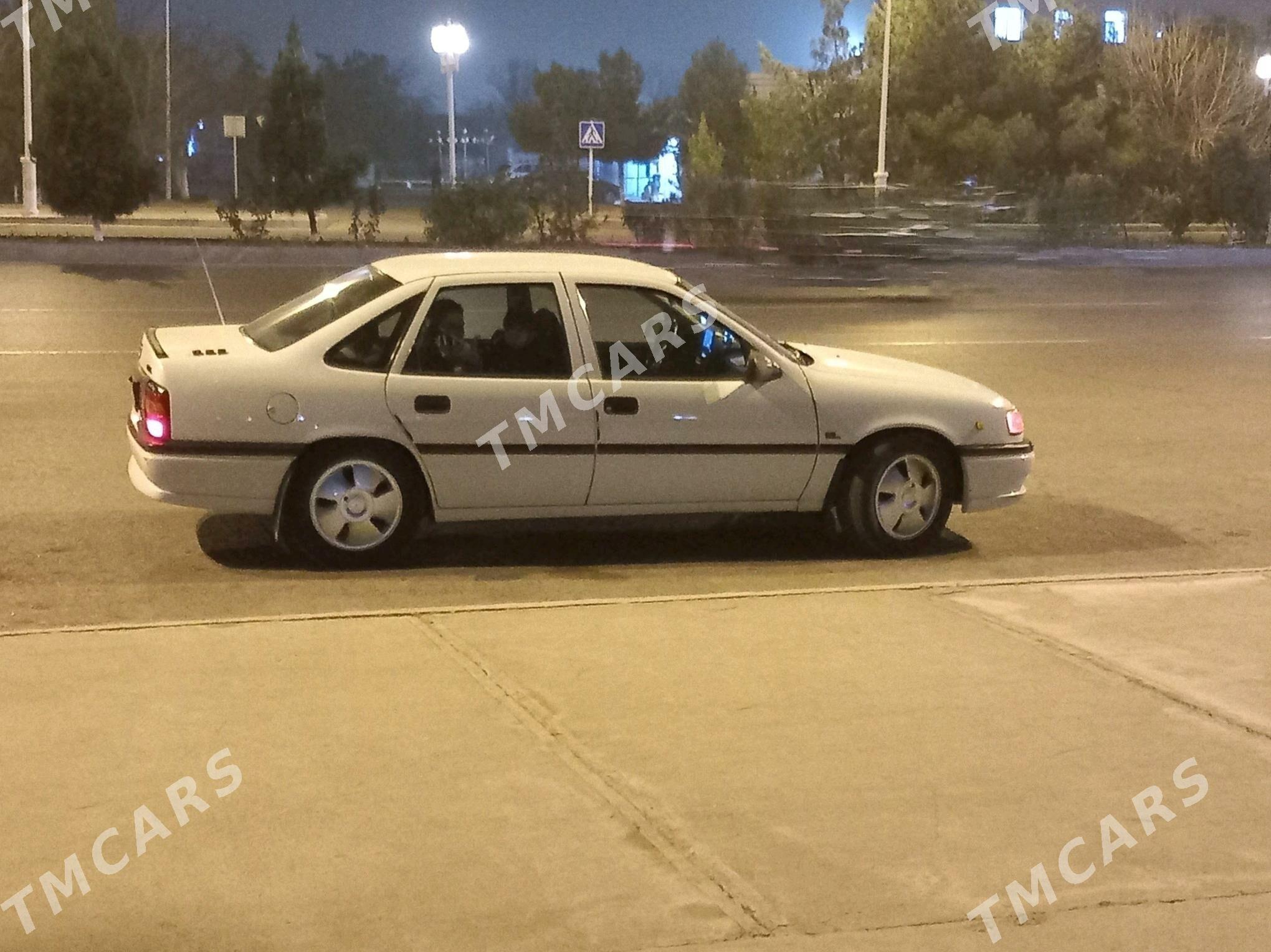 Opel Vectra 1994 - 50 000 TMT - Чарджоу - img 2