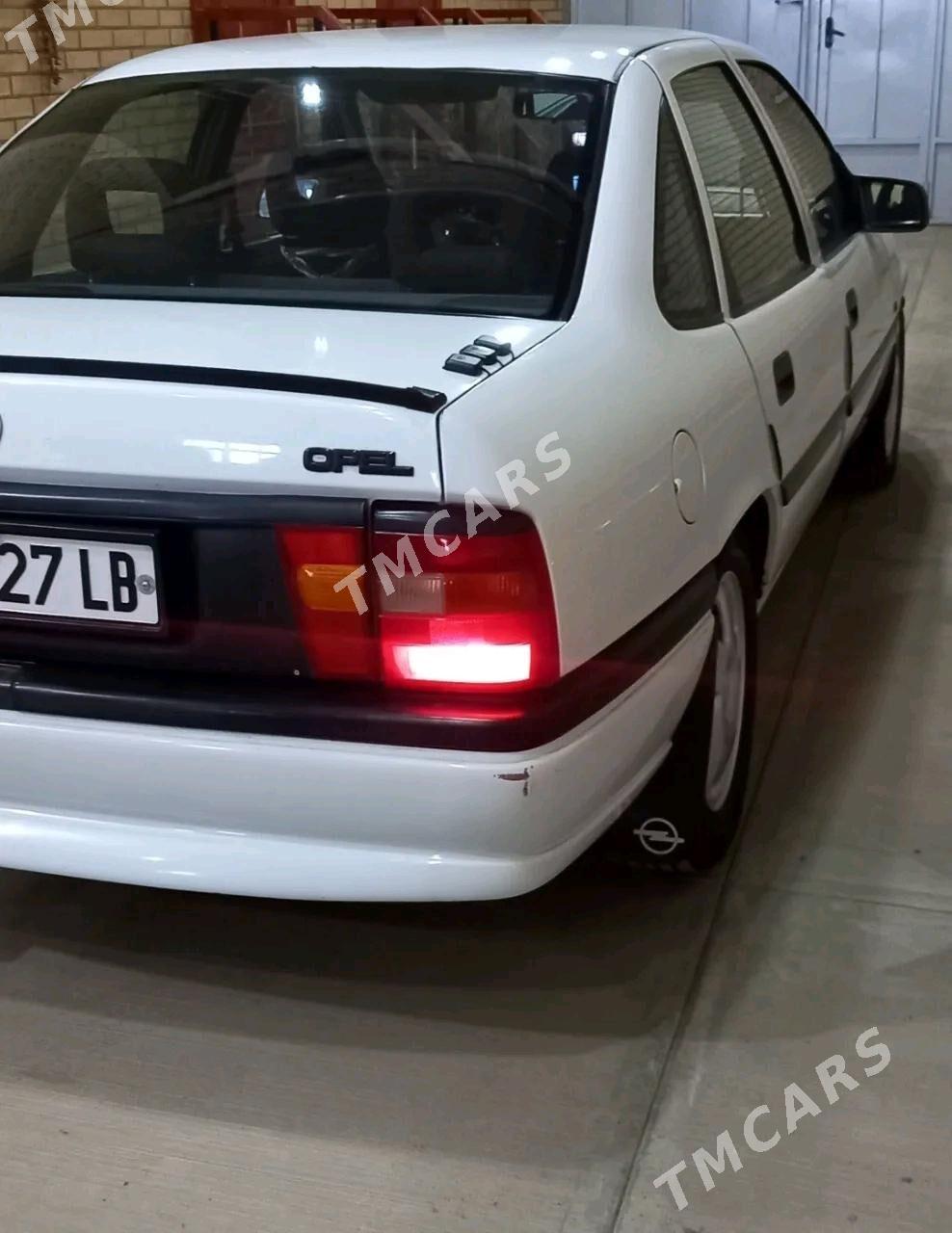 Opel Vectra 1994 - 50 000 TMT - Чарджоу - img 7