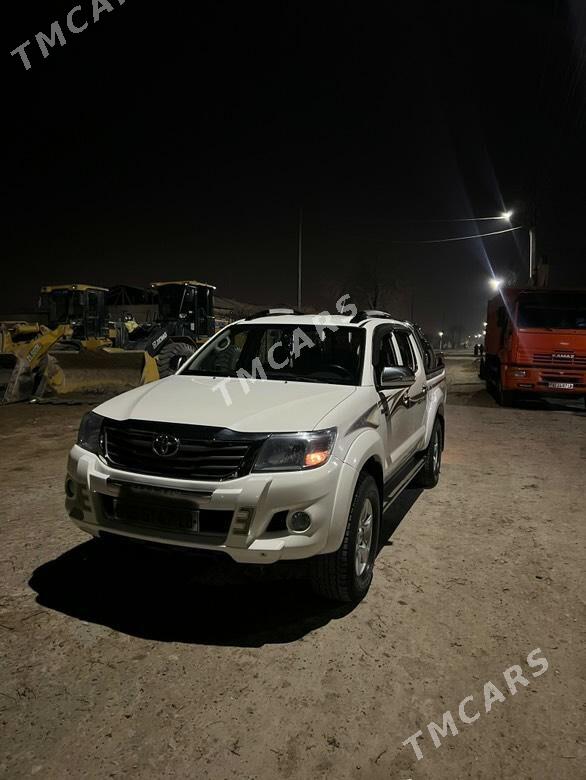 Toyota Hilux 2014 - 360 000 TMT - Türkmenabat - img 2