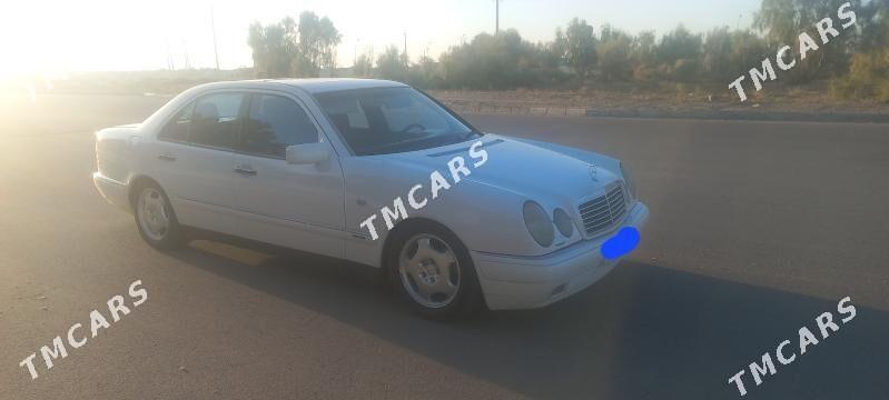 Mercedes-Benz E320 1996 - 60 000 TMT - Aşgabat - img 2