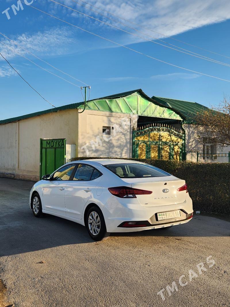 Hyundai Elantra 2019 - 190 000 TMT - Aşgabat - img 8