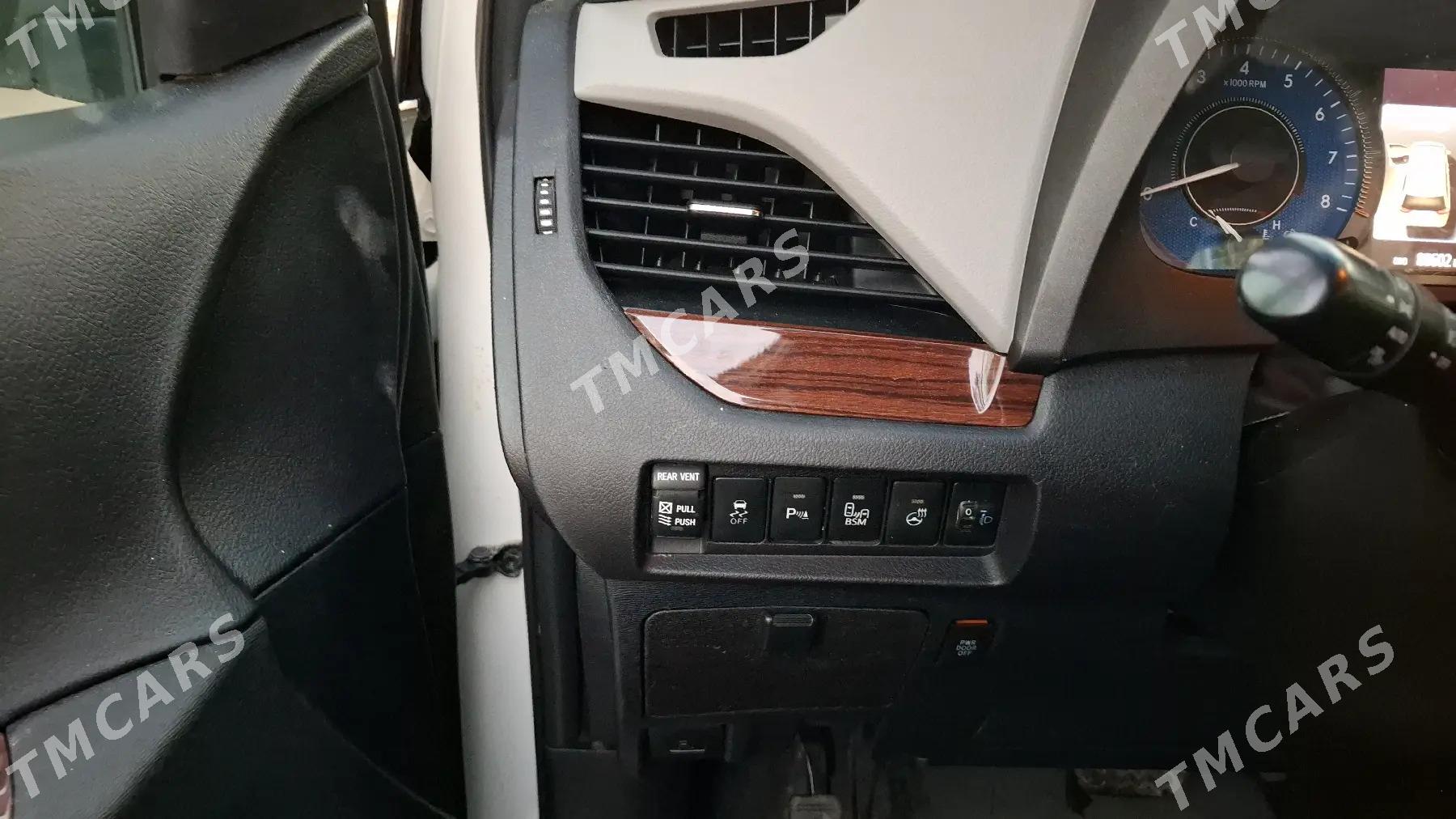 Toyota Sienna 2019 - 420 000 TMT - Aşgabat - img 5