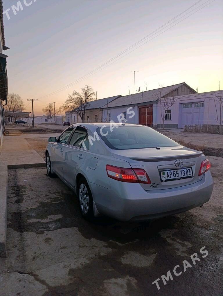 Toyota Camry 2010 - 177 000 TMT - Кёнеургенч - img 2