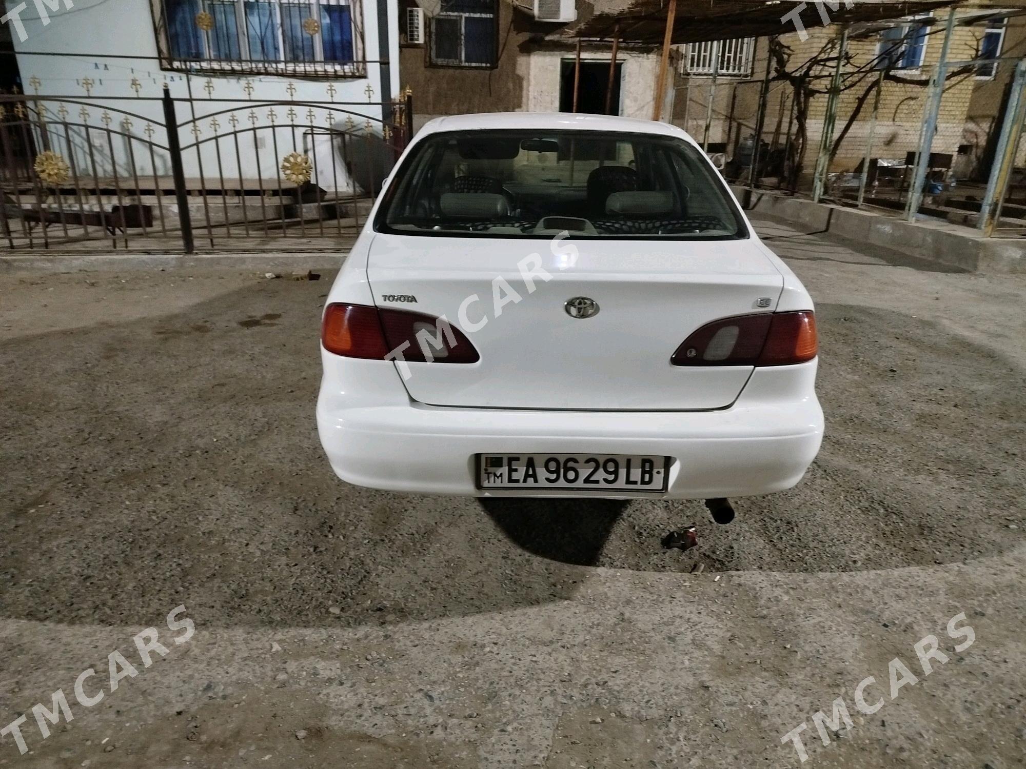 Toyota Corolla 1998 - 70 000 TMT - Туркменабат - img 2