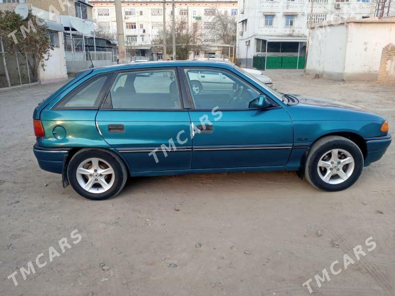 Opel Astra 1993 - 33 000 TMT - Мары - img 4