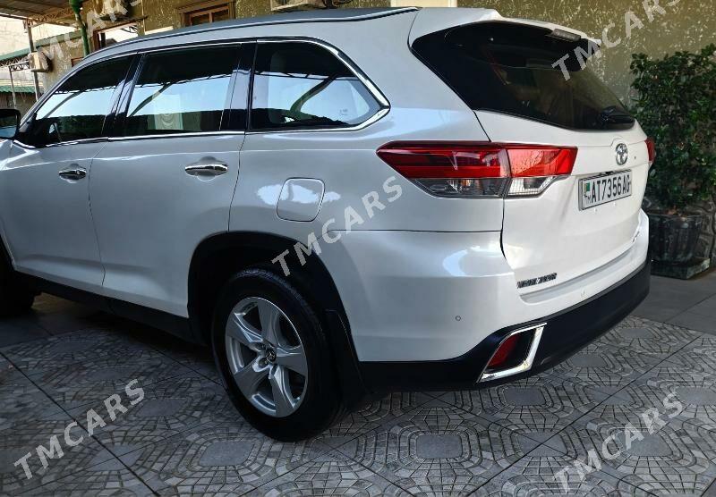 Toyota Highlander 2018 - 400 000 TMT - Aşgabat - img 3