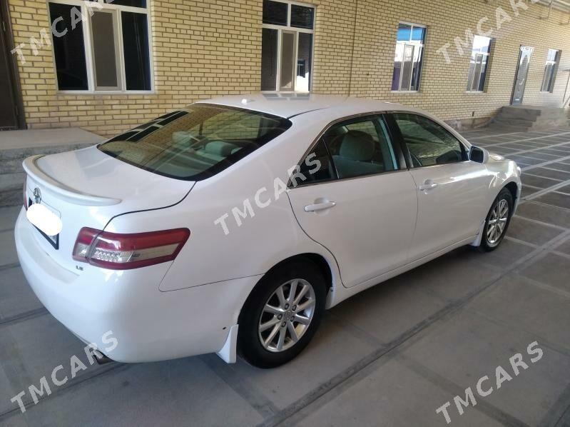 Toyota Camry 2010 - 150 000 TMT - Mary - img 3