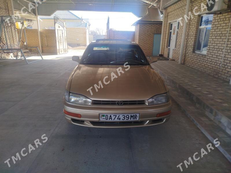 Toyota Camry 1992 - 70 000 TMT - Sakarçäge - img 2